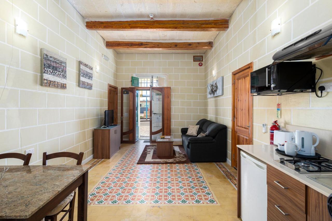 Quayside Apartments Marsaxlokk Eksteriør billede